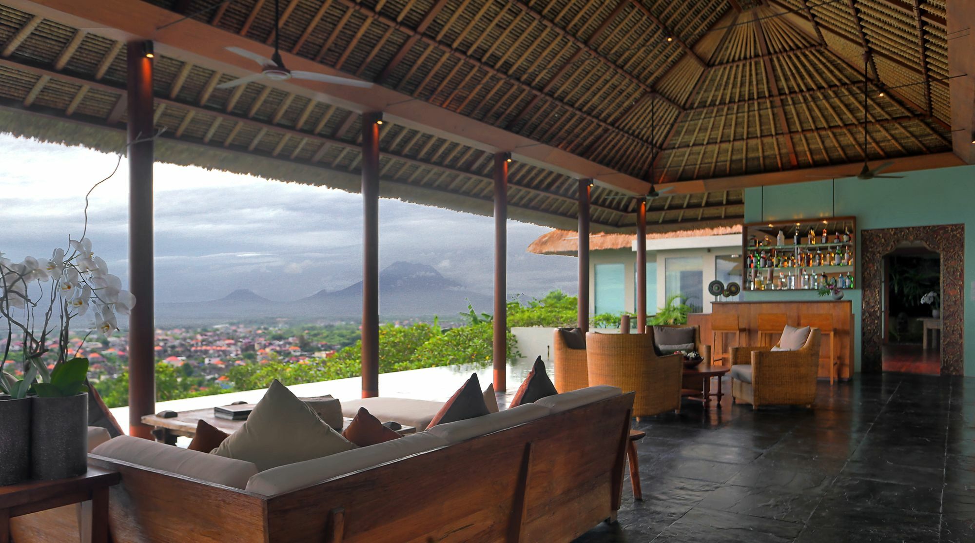 The Longhouse, Jimbaran - Bali Hotel Kültér fotó