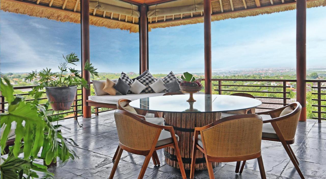 The Longhouse, Jimbaran - Bali Hotel Kültér fotó