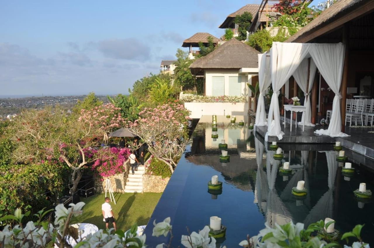 The Longhouse, Jimbaran - Bali Hotel Kültér fotó